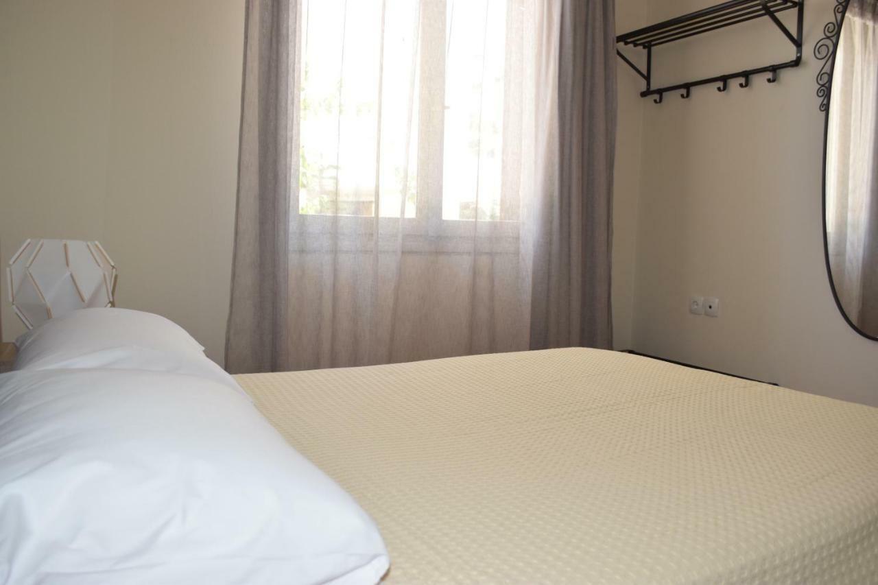 Modern Apartment With Garden Κίσσαμος Εξωτερικό φωτογραφία