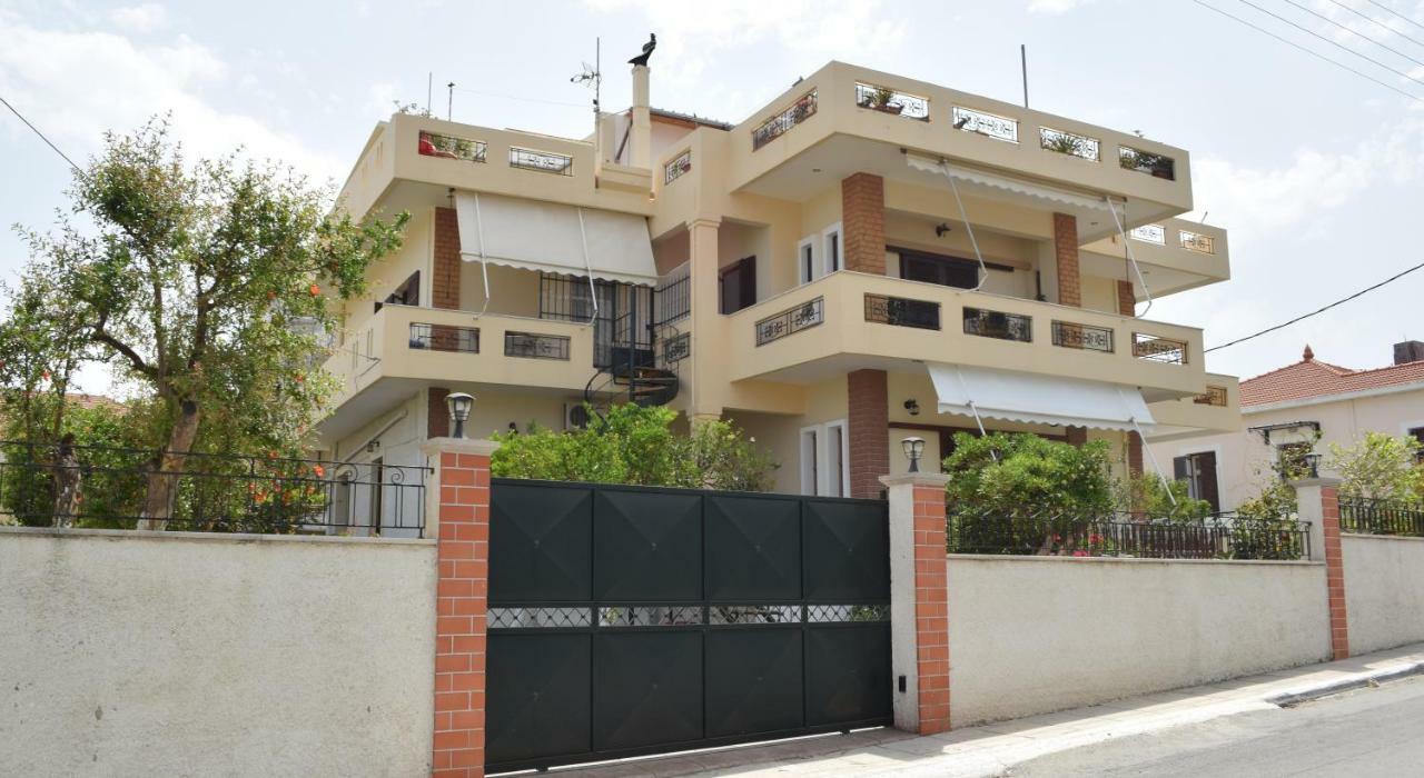 Modern Apartment With Garden Κίσσαμος Εξωτερικό φωτογραφία
